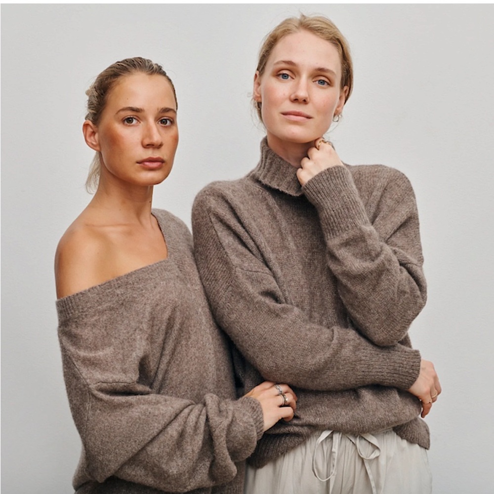 Care By Me Hanne Turtleneck Luxury Cashmere Silk Blend Sweater